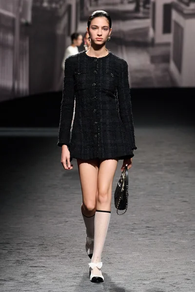 Look 2